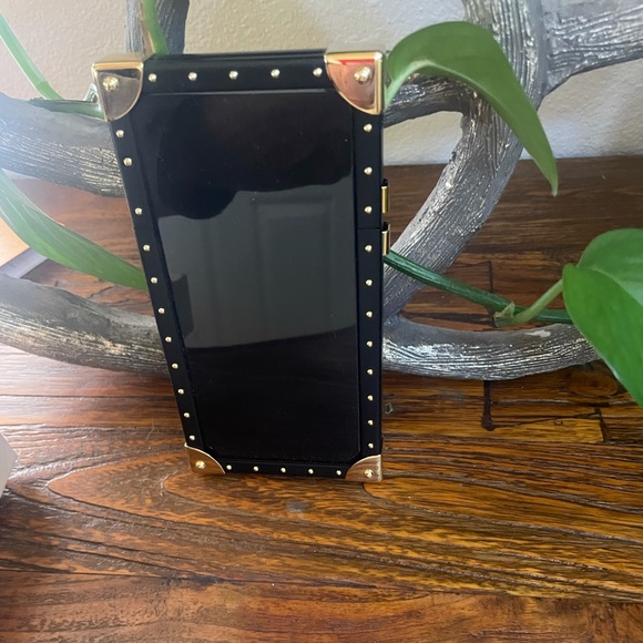 BRAND NEW Louis Vuitton Monogram Petite Malle iPhone Case 7/7S - Picture 7 of 11